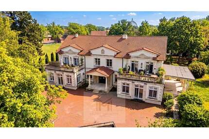 Haus zum Kaufen in Versmold 1.999.000,00 € 498 m²
