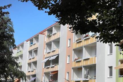 3-Zimmer-Wohnung mit Balkon sucht Lieblingsmieter - Chemnitz Kappel