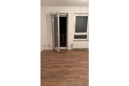 2 Zimmerwohnung zu verkaufen von Eigentümer mit 6% Rendite - Ludwigshafen am Rhein Edigheim