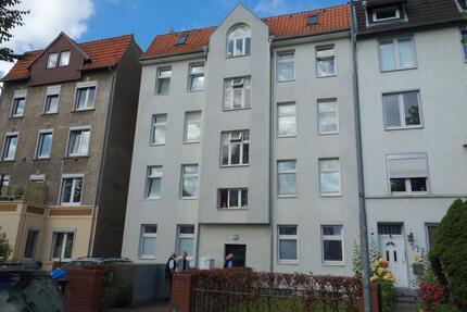 Schöne Erdgeschosswohnung in ruhiger Lage mit Küche - Lübeck Sankt Lorenz Nord