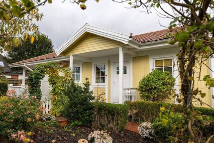 *** BUNGALOW mit offener WOHNKÜCHE und idyllischer VERANDA - DOPPELCARPORT inklusive *** - Lemwerder