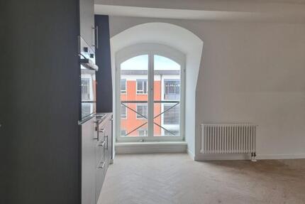 ERSTBEZUG mit Einbauküche & Aufzug 1-Zimmer nähe Rathaus - Schwedt (Oder)