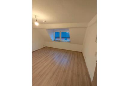 Wohnung zu vermieten 40 m2 und ein 32 großer Balkon 30m2 - Altenkunstadt