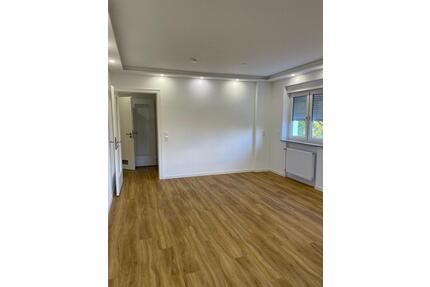 Helle, frisch sanierte 3-Zimmer Wohnung S-Giebel - Stuttgart Stuttgart-West