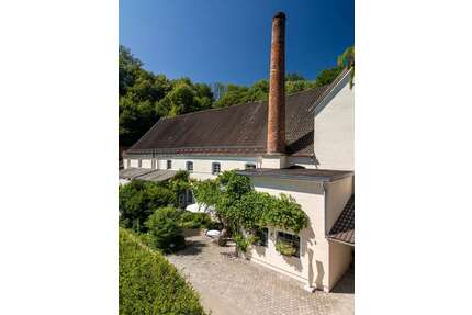 Haus zum Kaufen in Griesstätt 2.650.000,00 € 370 m²