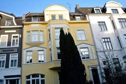 super schick und sehr gepflegte Wohnung im Patritzierhaus am Stadtrand Drei bis Vier-Raum mit Balkon - Mülheim an der Ruhr Mitte