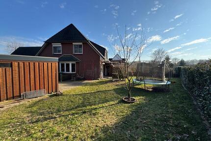 Gepflegte Doppelhaushälfte in Beckdorf - provisionsfrei