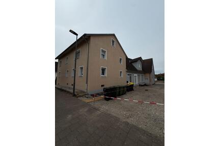 3-Zimmer-Wohnung in Bietigheim - 1.250,00&nbsp;EUR Kaltmiete, ca.&nbsp; 92,00&nbsp;m&sup2; in Bietigheim (PLZ: 76467)
