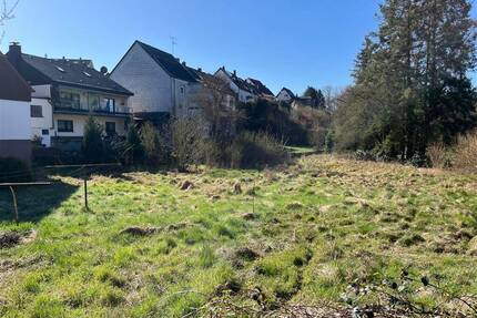 Bauplatz mit zus. Grünfläche - 155.000,00&nbsp;EUR Kaufpreis, ca.&nbsp; 0,00&nbsp;m&sup2; in Kottweiler-Schwanden (PLZ: 66879)