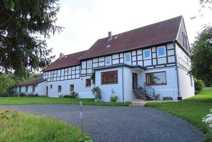 Saniertes Fachwerkhaus mit Außenpool - Duingen Rott