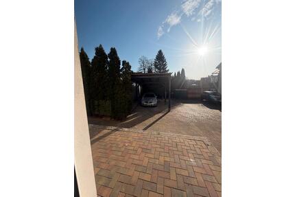 Moderne 2-Raum-Wohnung mit Einbauküche & Carport - Burg Stargard