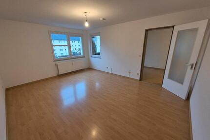 Provisionsfrei: Helle Wohnung (86qm) mit Balkon und TG nah an S1 - Unterschleißheim