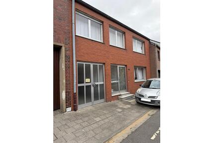 Reihen-EFH - 295.000,00&nbsp;EUR Kaufpreis, ca.&nbsp; 120,00&nbsp;m&sup2; in Niederzier (PLZ: 52382)