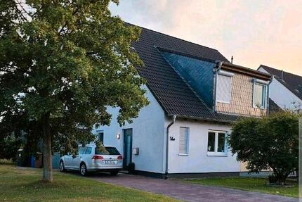 Familienparadies in Ratingen-Lintorf *modern und im Grünen* 186qm