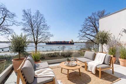 Haus zum Kaufen in Wedel 1.690.000,00 € 216 m²