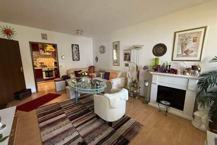 Gepflegte ETWG mit Balkon und Duplexgarage in 66121Saarbrücken zu verkaufen