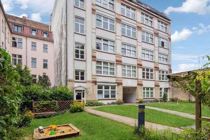 Wohnung zum Kaufen in Berlin 1.460.000,00 € 317 m²