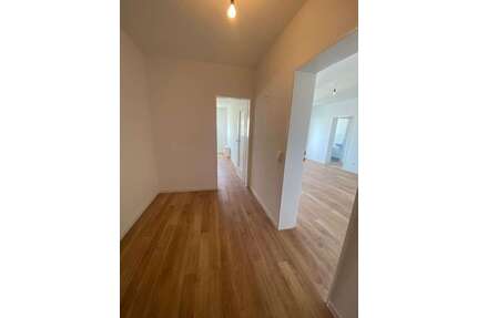 Wohnung zum Mieten in Duisburg 529,00 € 73 m²