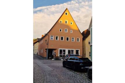 Wohn- und Geschäftshaus in der Feuchtwanger Altstadt - Feuchtwangen