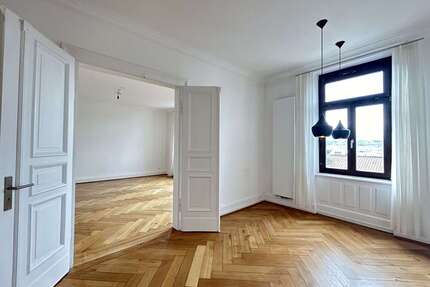 Wohnung zum Mieten in Stuttgart 2.730,00 € 130 m²
