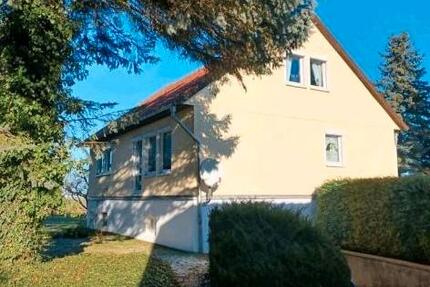 Einfamilienhaus mit grossem Garten in ruhiger Lage in Seenähe - Lindetal