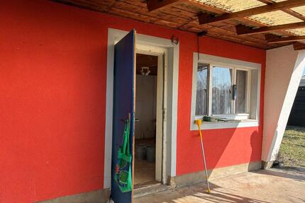 Kleingarten - 300,00&nbsp;EUR Kaltmiete, ca.&nbsp; 0,00&nbsp;m&sup2; in Borna (PLZ: 04552)