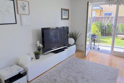 Möblierte 2 Zim. Wohnung in Toplage in Pasing mit gr. Garten- Befristeter Mietvertrag für 1,5 Jahre! - München Aubing-Lochhausen-Langwied