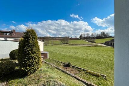 Möblierte Wohnung - 850,00&nbsp;EUR Kaltmiete, ca.&nbsp; 50,00&nbsp;m&sup2; in Petersaurach (PLZ: 91580)