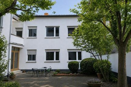 Helle, ruhige 3-ZKB in KL-Zentrum mit 2 Balkonen und Innenhof - Kaiserslautern Engelshof
