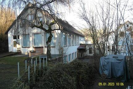 Zwei Etagen in eh. Schule, Rohbauqualität - Marsberg