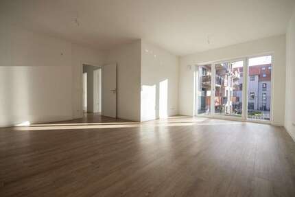 Wohnung zum Mieten in Dresden Strehlen 1.310,32 € 99.72 m² - Dresden / Strehlen