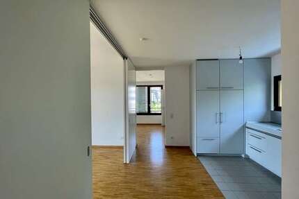 Wohnung zum Mieten in Frankfurt 1.400,00 € 82 m²