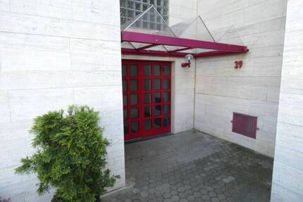 Helle 57-qm-Wohnung mit Echtholzparkett & Fernwärme - Bergheim Ahe