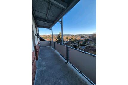 Tolle Dreiraum-Wohnung in Traumlage mit großem Süd-Balkon - Falkenstein/Vogtland