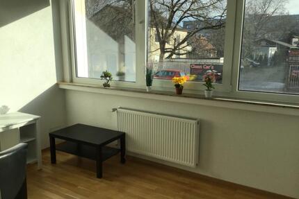 FRAUEN WG NEU ULM - 450,00&nbsp;EUR Kaltmiete, ca.&nbsp; 15,00&nbsp;m&sup2; in Neu-Ulm (PLZ: 89231) Ludwigsfeld