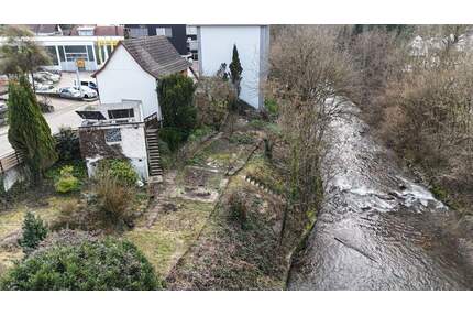 Haus statt Wohnung | 3 Zimmer mit ca. 82 m², Garage und herrlichem Garten direkt an der Wehra