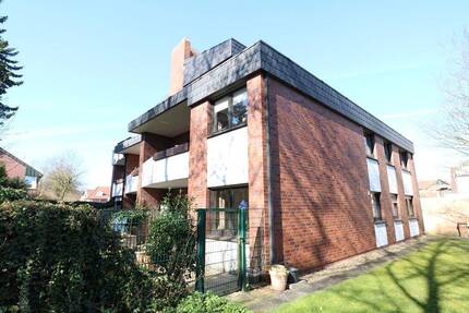 Gepflegte, topzentrale 3 Zi.- Erdgeschosswohnung mit überdachter Terrasse, Kellerraum und Stellplatz - Cloppenburg