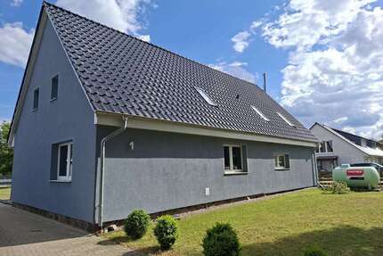 Haus zum Kaufen in Blumenholz OT Weisdin 320.000,00 € 216 m²