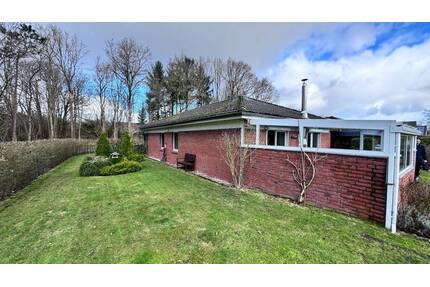 Ebenerdig wohnen im Grünen - Bungalow in ruhiger Lage von Flensburg-Weiche