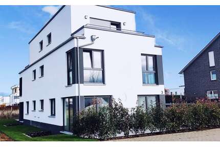 Haus zum Mieten in Hochheim am Main 3.320,00 € 158 m²