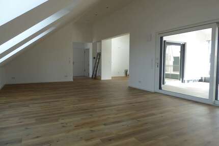 Wohnung zum Mieten in Wermelskirchen 2.600,00 € 185 m²