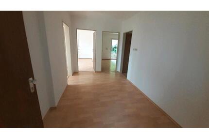3-Zimmer-Wohnung - 795,00&nbsp;EUR Kaltmiete, ca.&nbsp; 78,00&nbsp;m&sup2; in Kitzingen (PLZ: 97318)