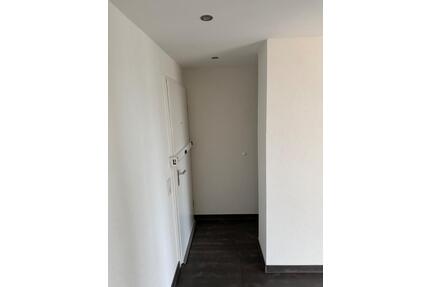 Luxuriöse Penthouse Wohnung - 1.280,00&nbsp;EUR Kaltmiete, ca.&nbsp; 120,00&nbsp;m&sup2; in Saarbrücken (PLZ: 66113) Malstatt