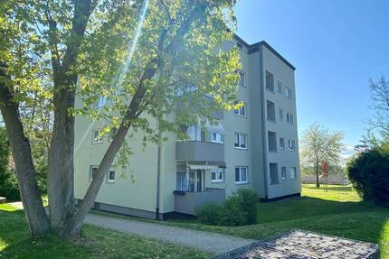 Charmante 2-Zimmer-Wohnung mit Balkon in ruhiger, grüner Lage - Fritzlar