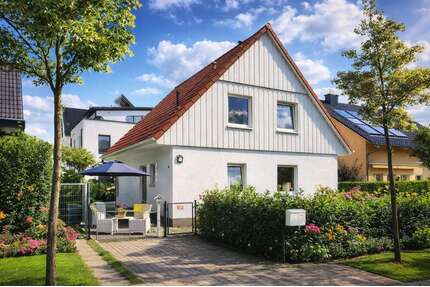 Haus zum Kaufen in Berlin Kladow 698.000,00 € 112 m² - Berlin / Kladow