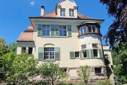 Haus zum Kaufen in Lauf an der Pegnitz 2.150.000,00 € 329 m²