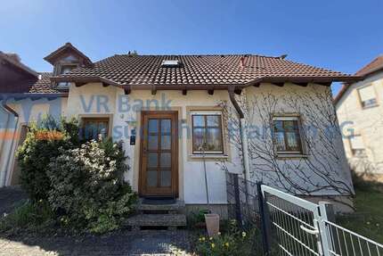 Haus zum Kaufen in Wassertrüdingen 225.000,00 € 107 m²
