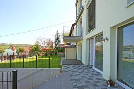 Spektakuläre DHH mit Fernblick und Garage in Weil der Stadt