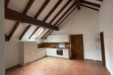 Traumhafte 2-Zimmer-Dachgeschosswohnung mit Balkonen - Bernried Egg