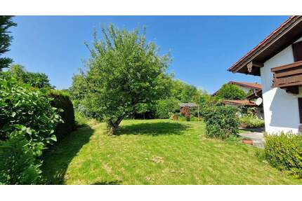 Charmantes Baugrundstück im Grünen mit ruhiger und ländlicher Ausrichtung - Bernau am Chiemsee Weisham